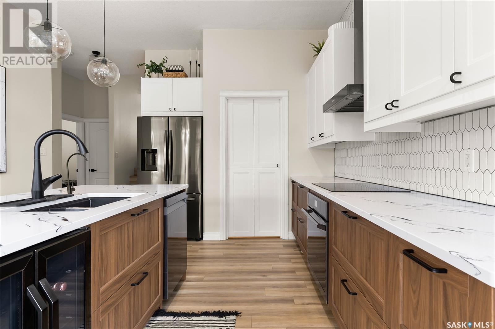 Single Family House Bi-level for Sale in  Sunninghill CRESCENT Regina 