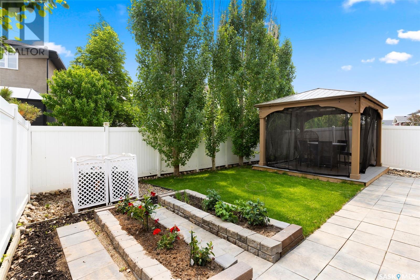 Single Family House Bi-level for Sale in  Sunninghill CRESCENT Regina 