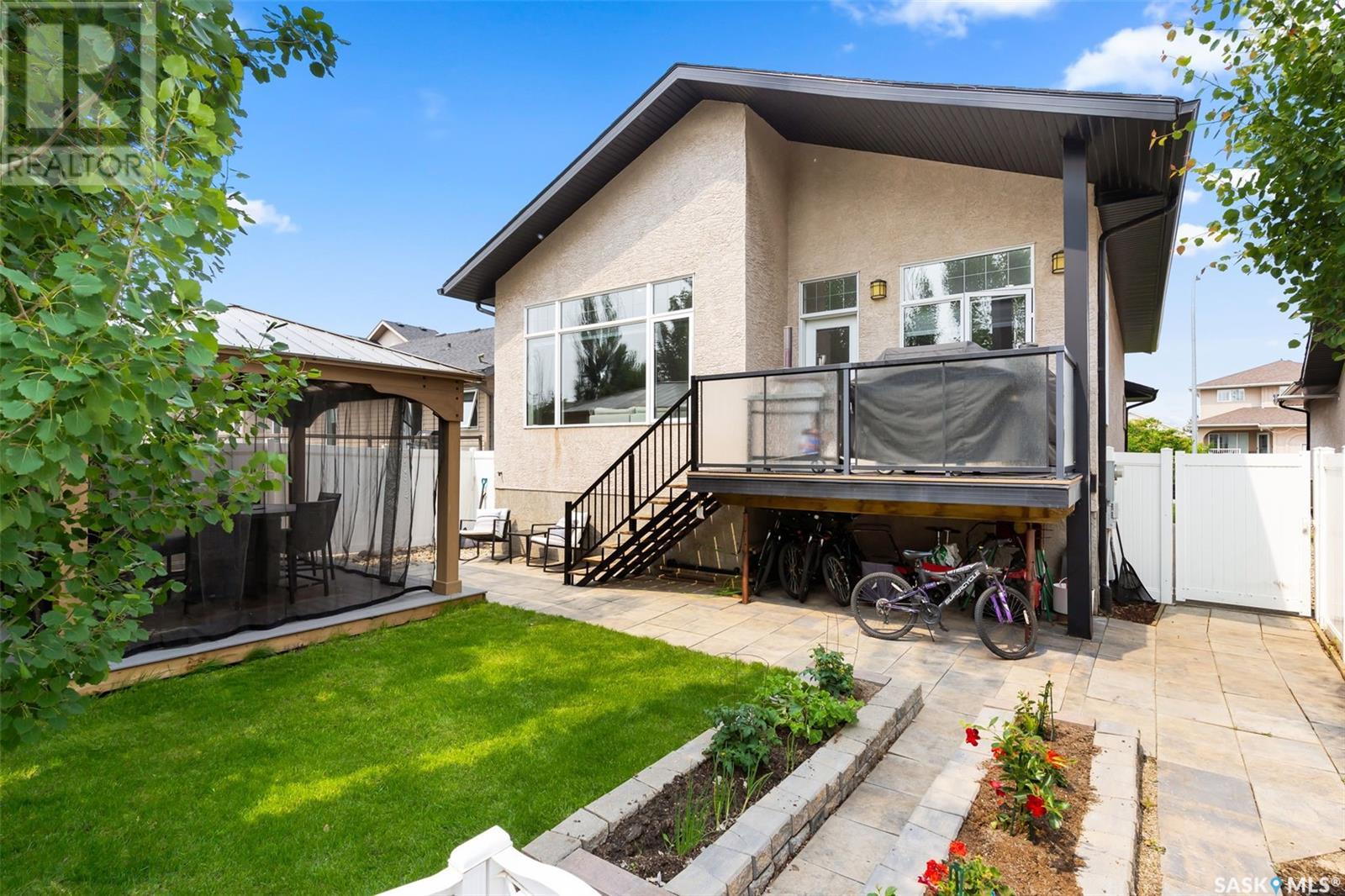 Single Family House Bi-level for Sale in  Sunninghill CRESCENT Regina 