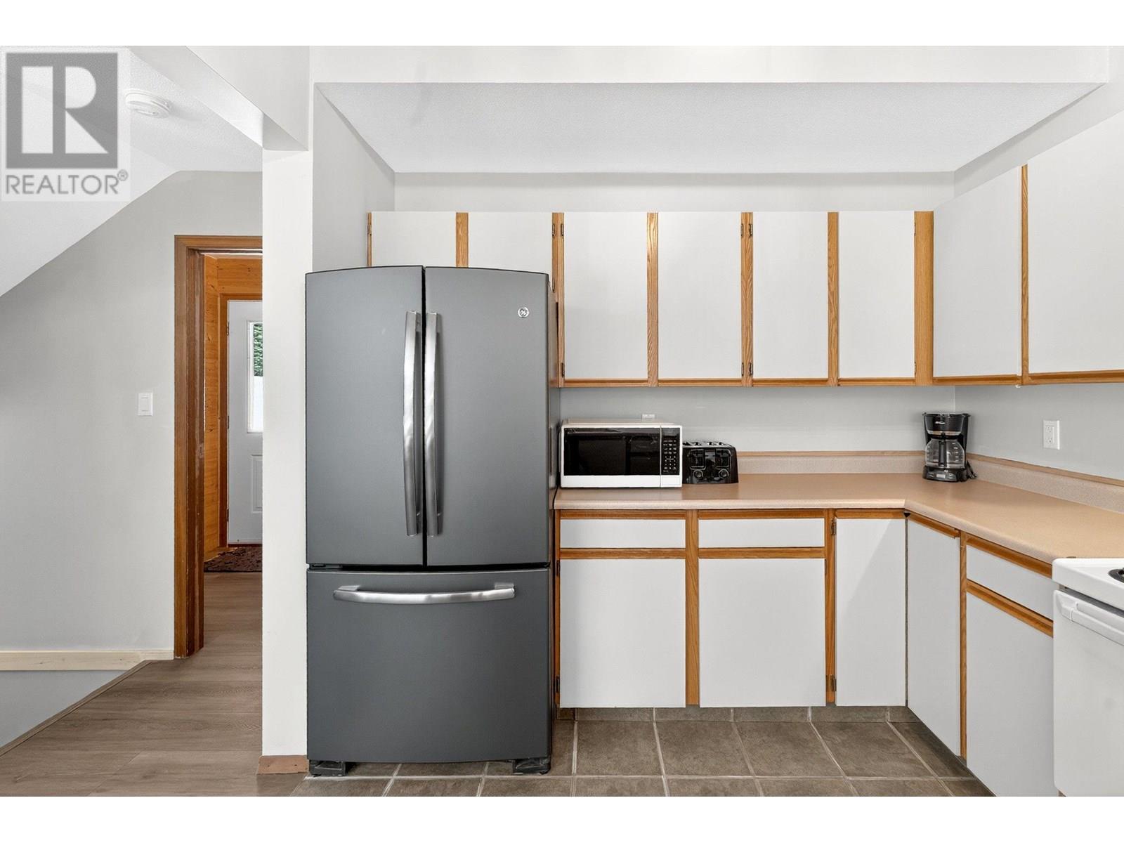 103 Whitetail Road Unit# 102, Apex Mountain