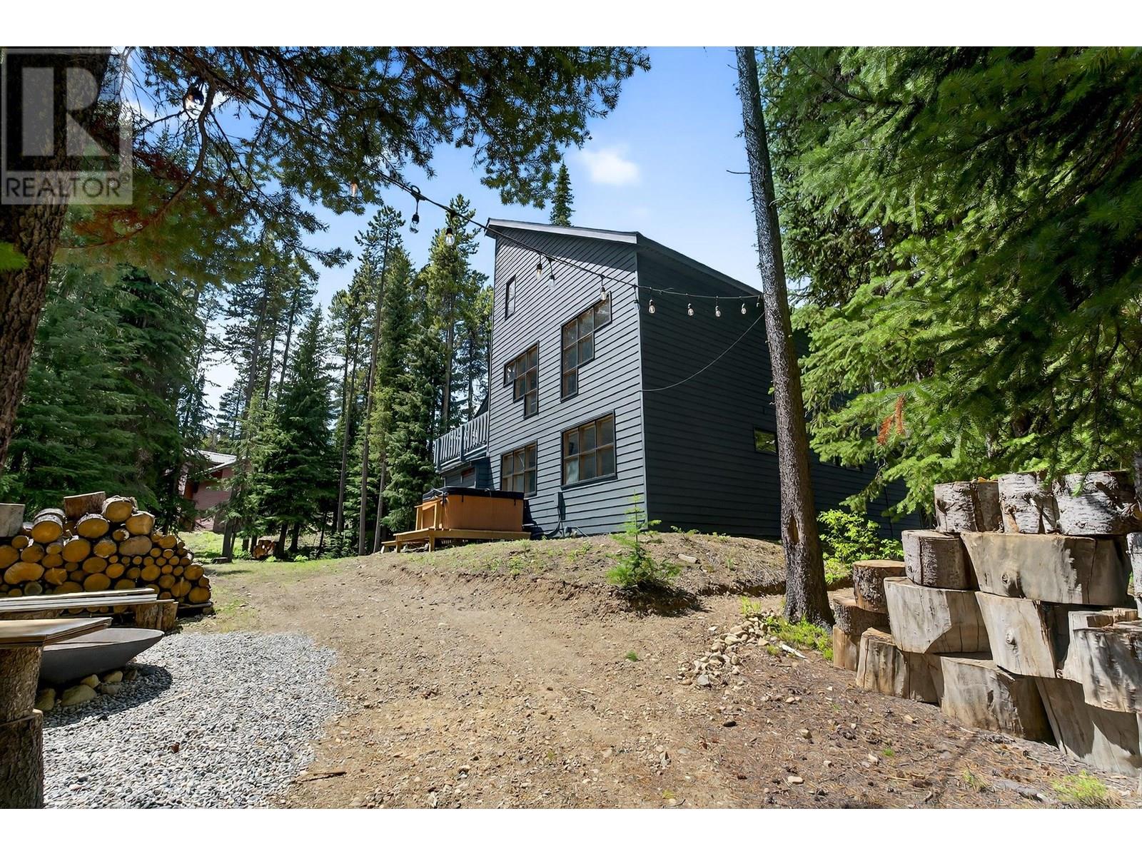 103 Whitetail Road Unit# 102, Apex Mountain