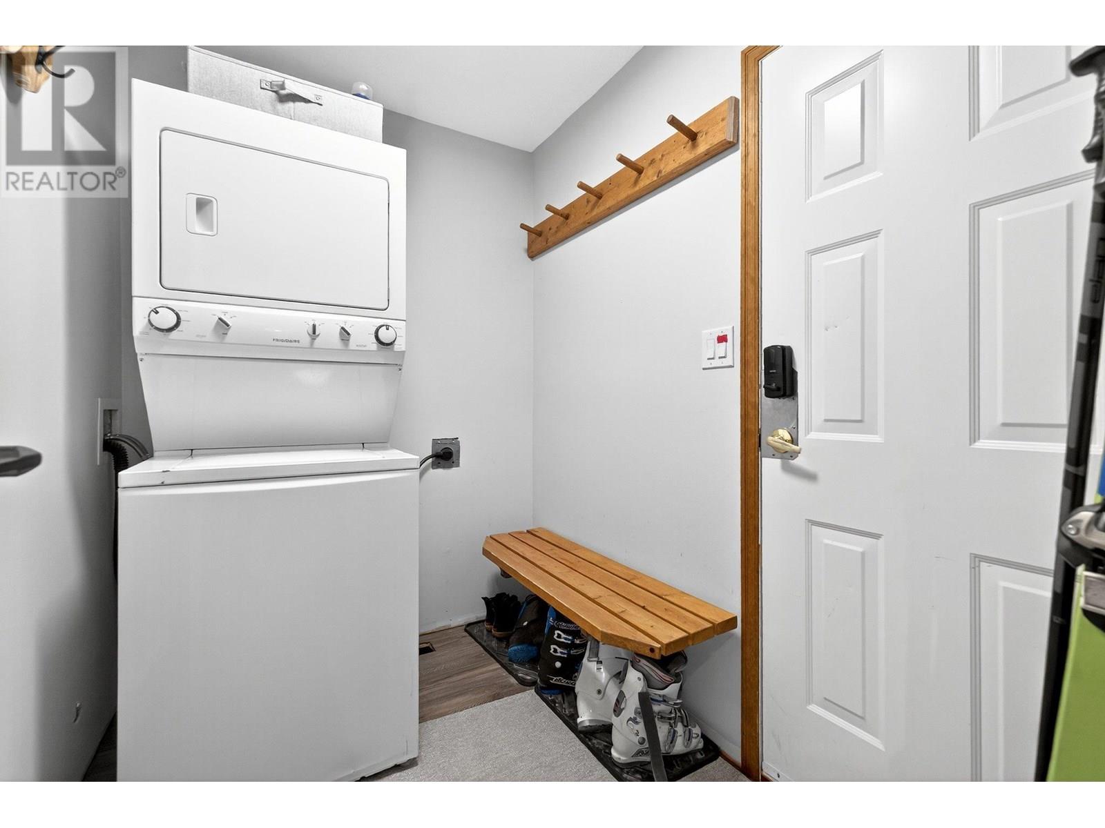 103 Whitetail Road Unit# 102, Apex Mountain
