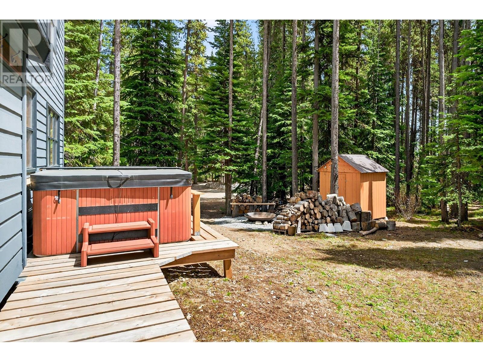 103 Whitetail Road Unit# 102, Apex Mountain