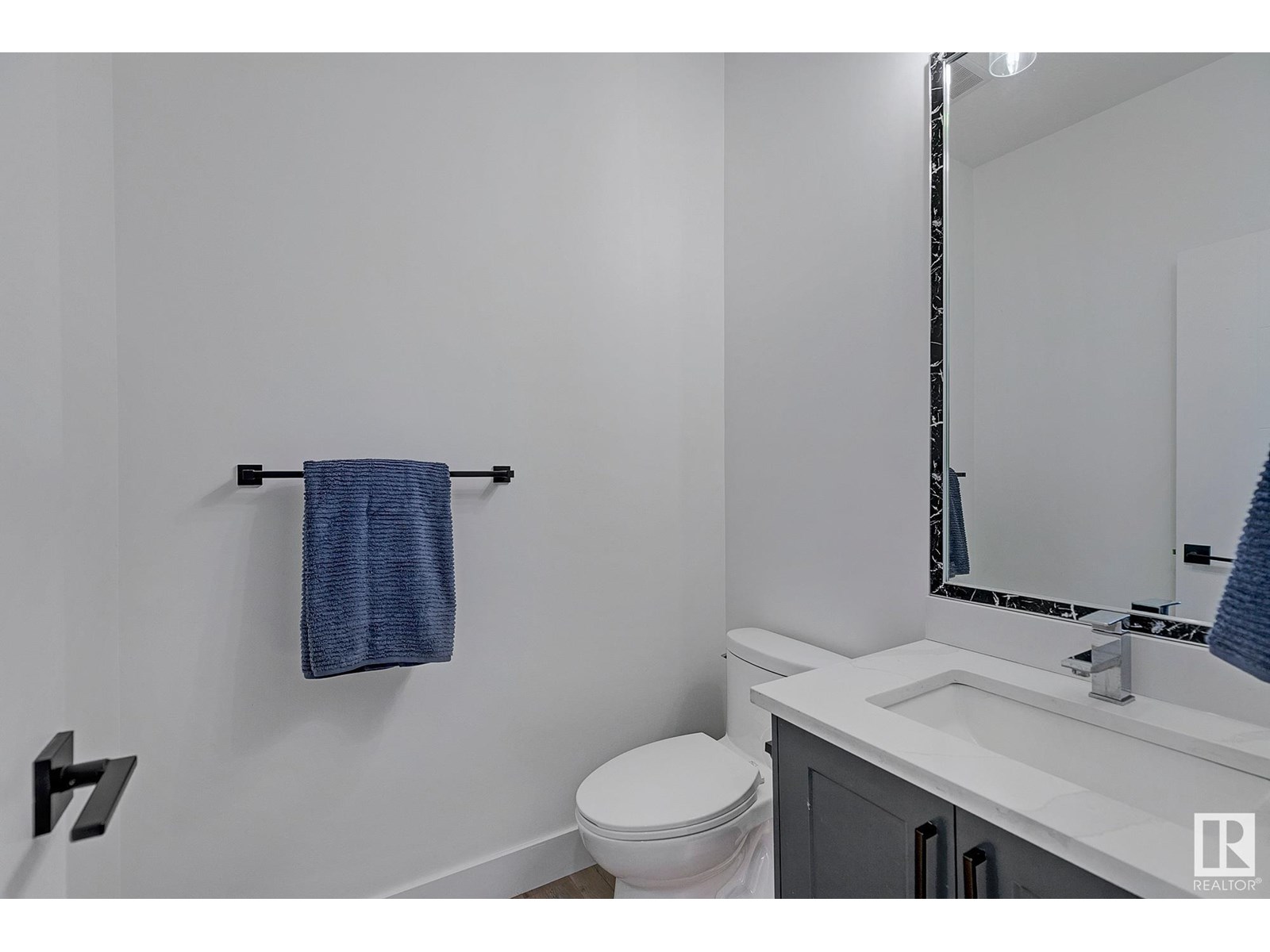 Photo 2 of 308 West Haven Dr, Leduc AB