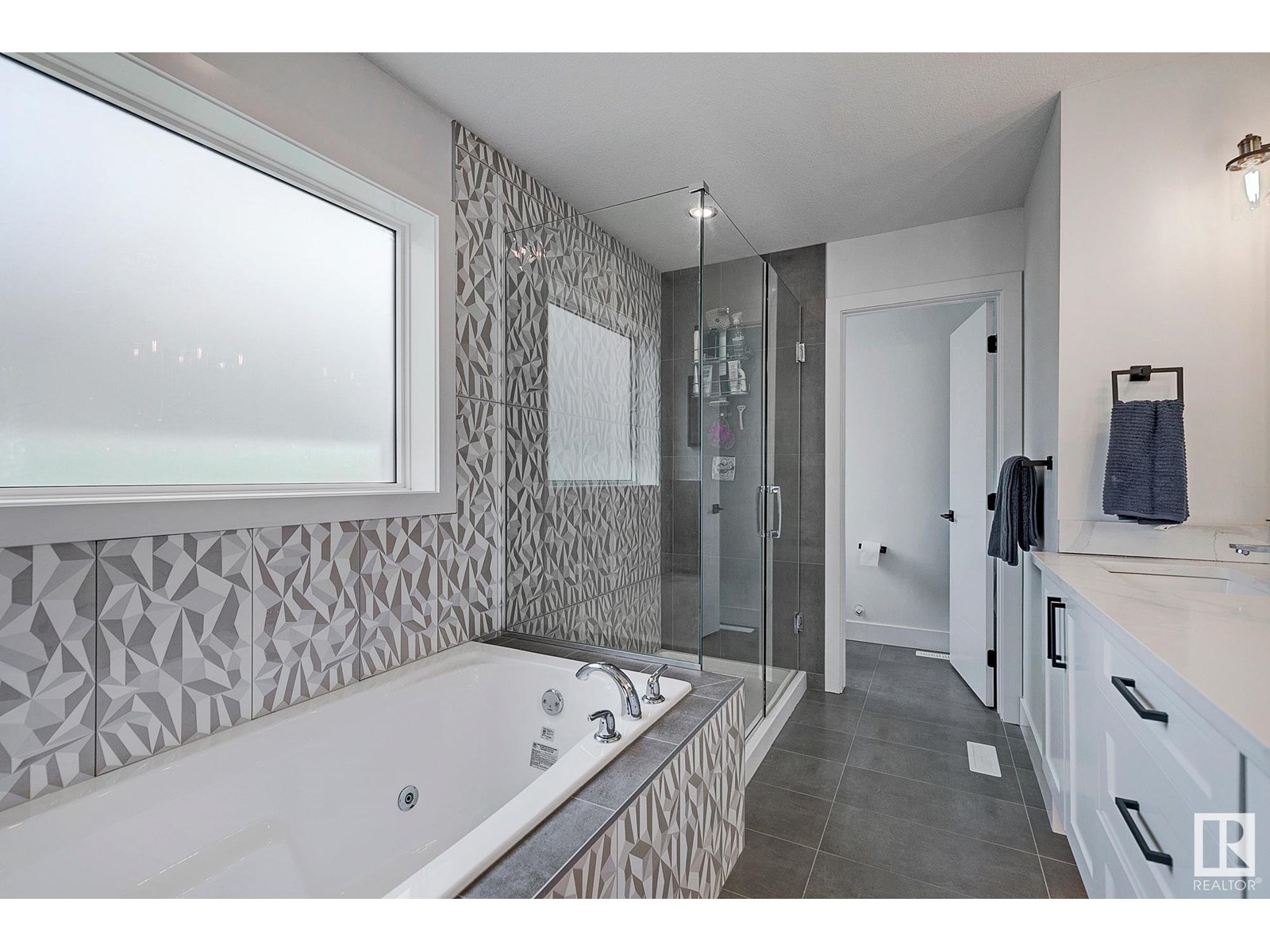 Photo 47 of 308 West Haven Dr, Leduc AB
