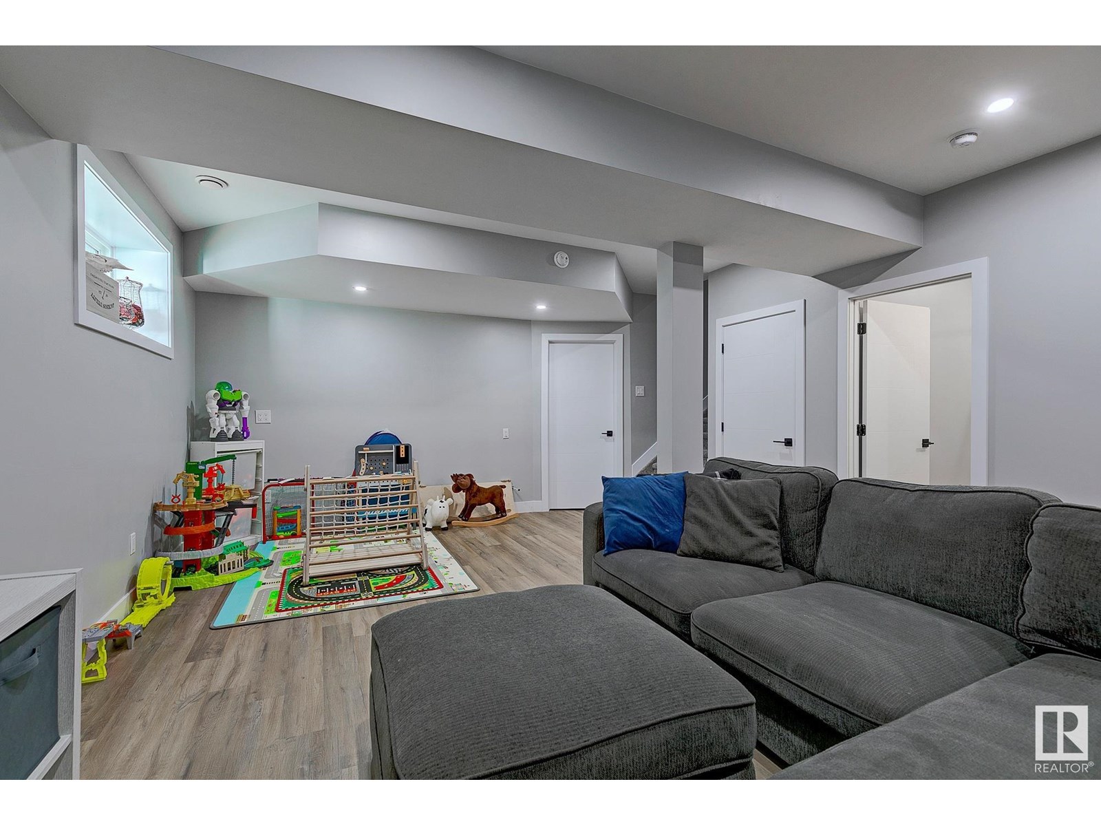 Photo 24 of 308 West Haven Dr, Leduc AB