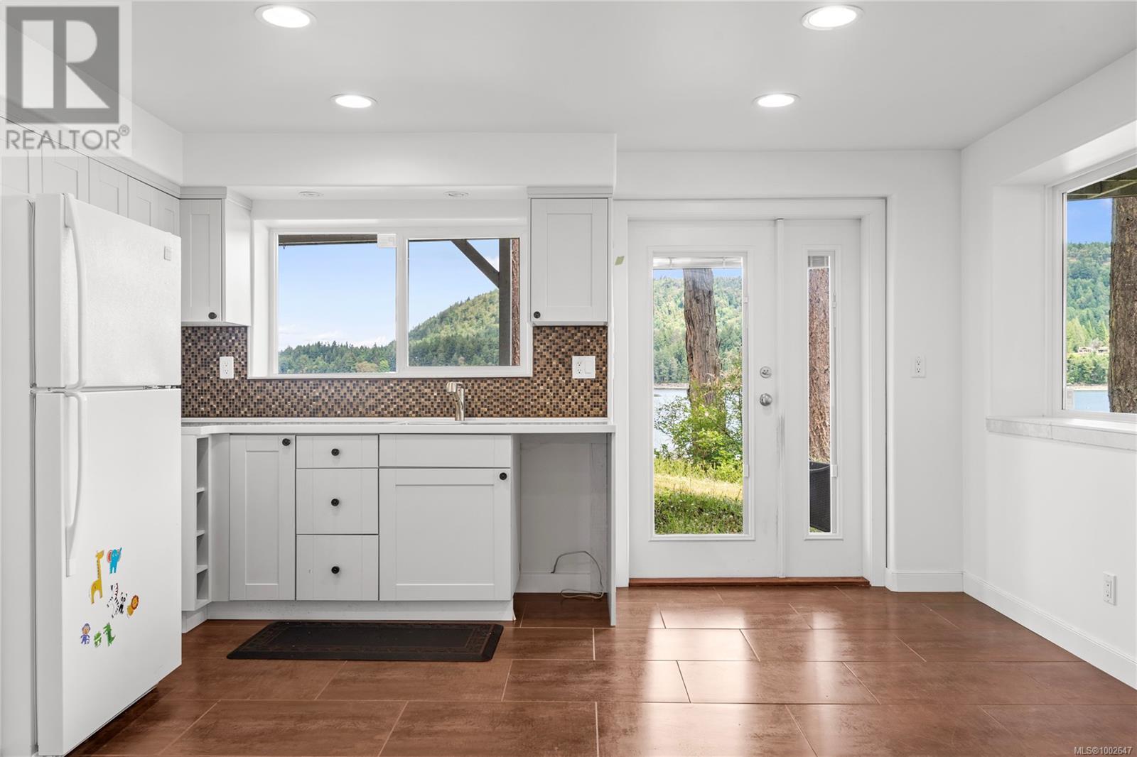 12475 Rocky Creek Rd, Ladysmith