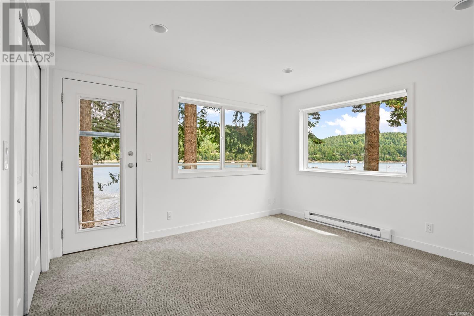 12475 Rocky Creek Rd, Ladysmith