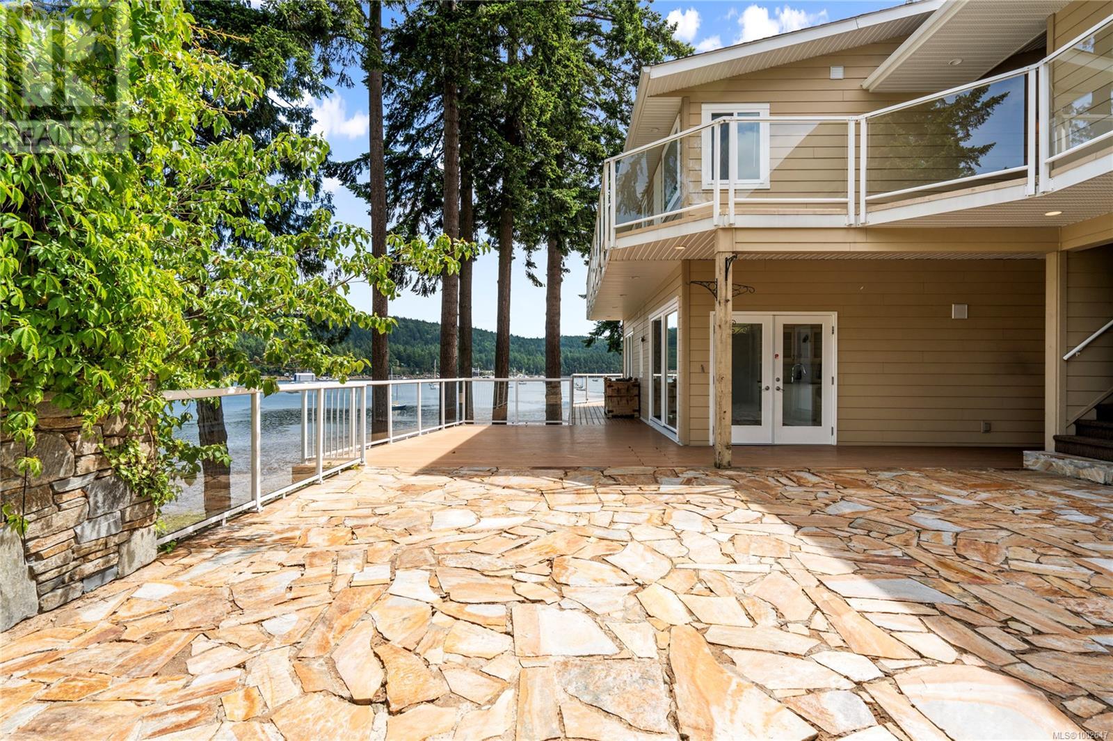 12475 Rocky Creek Rd, Ladysmith
