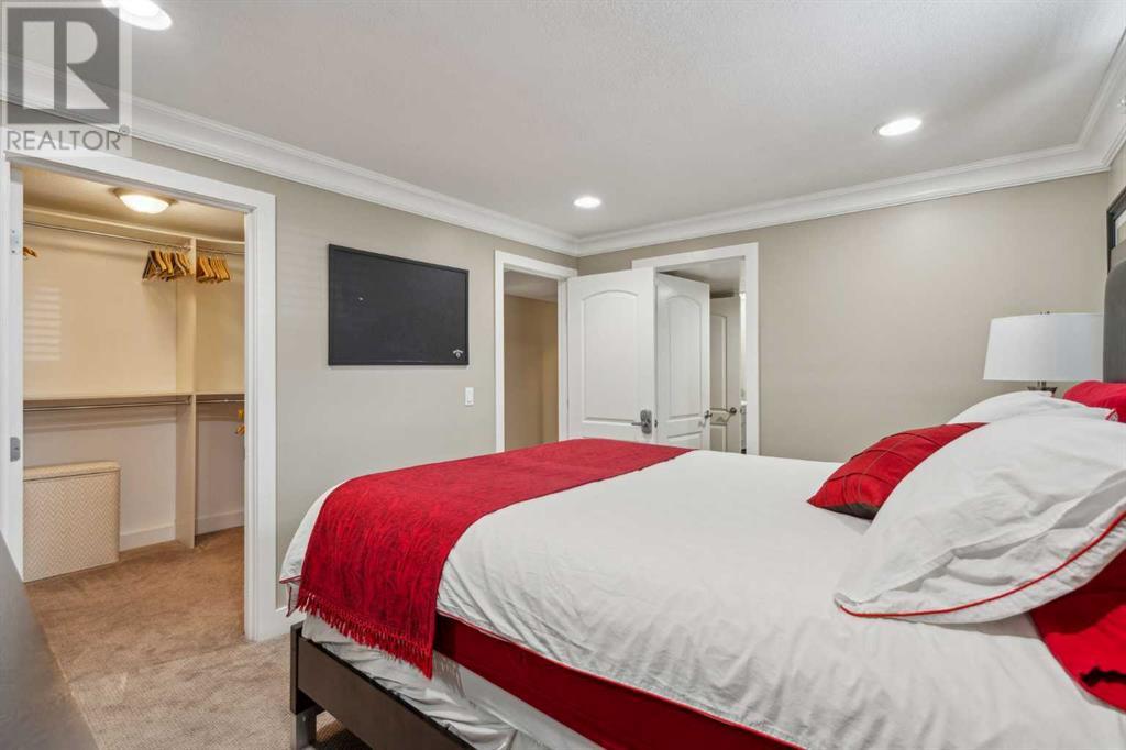 Single Family House Bungalow for Sale in  Manor Road SW Meadowlark Park Calgary 