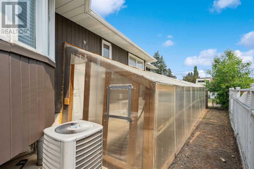 Single Family House Bungalow for Sale in  Manor Road SW Meadowlark Park Calgary 