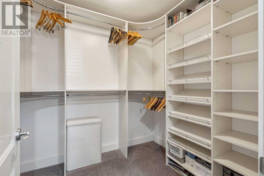 Single Family House Bungalow for Sale in  Manor Road SW Meadowlark Park Calgary 
