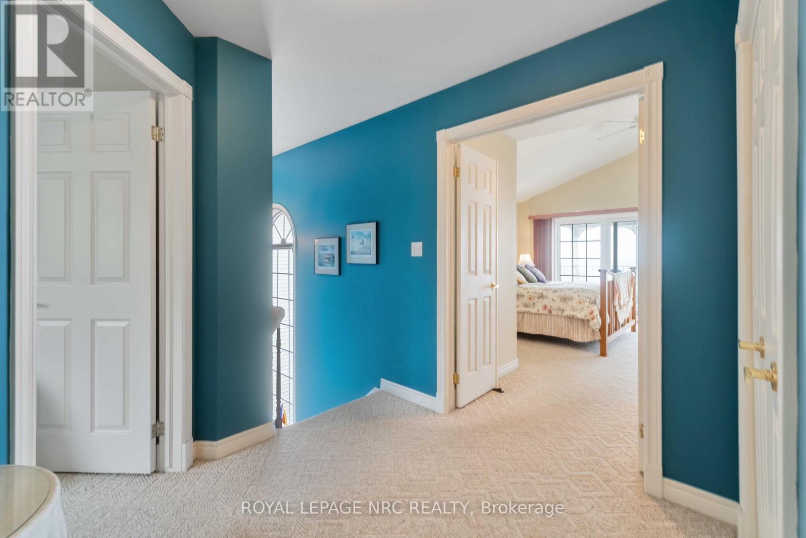 41 PROMENADE WAY - 22