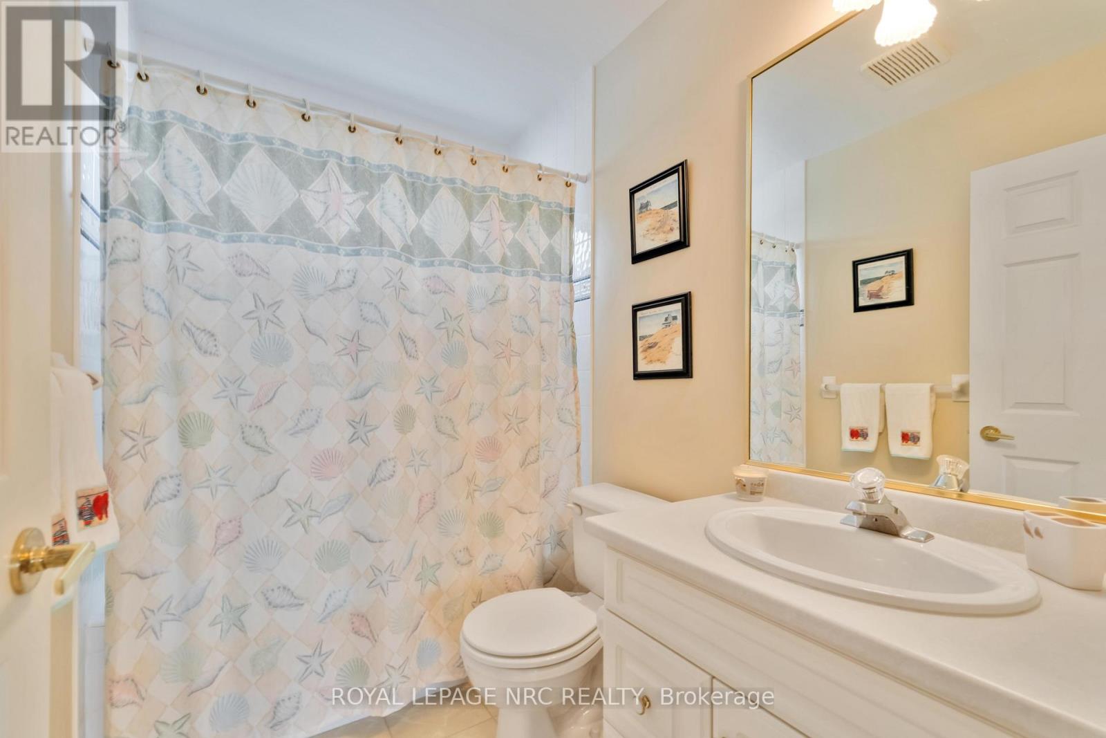 41 PROMENADE WAY - 28
