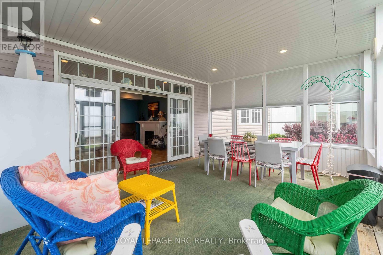 41 PROMENADE WAY - 34