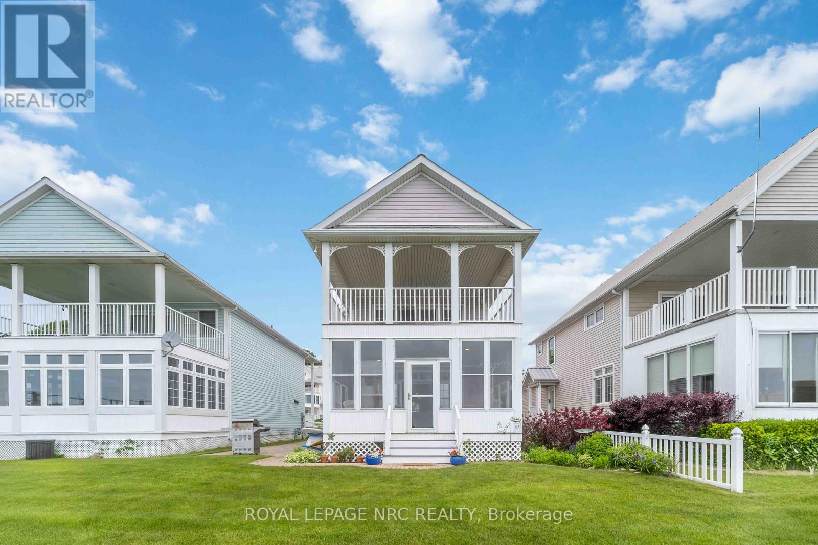 41 PROMENADE WAY - 36