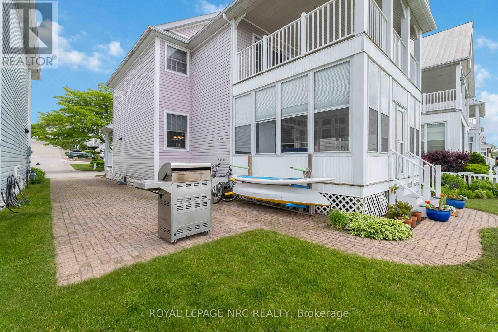 41 PROMENADE WAY - 37