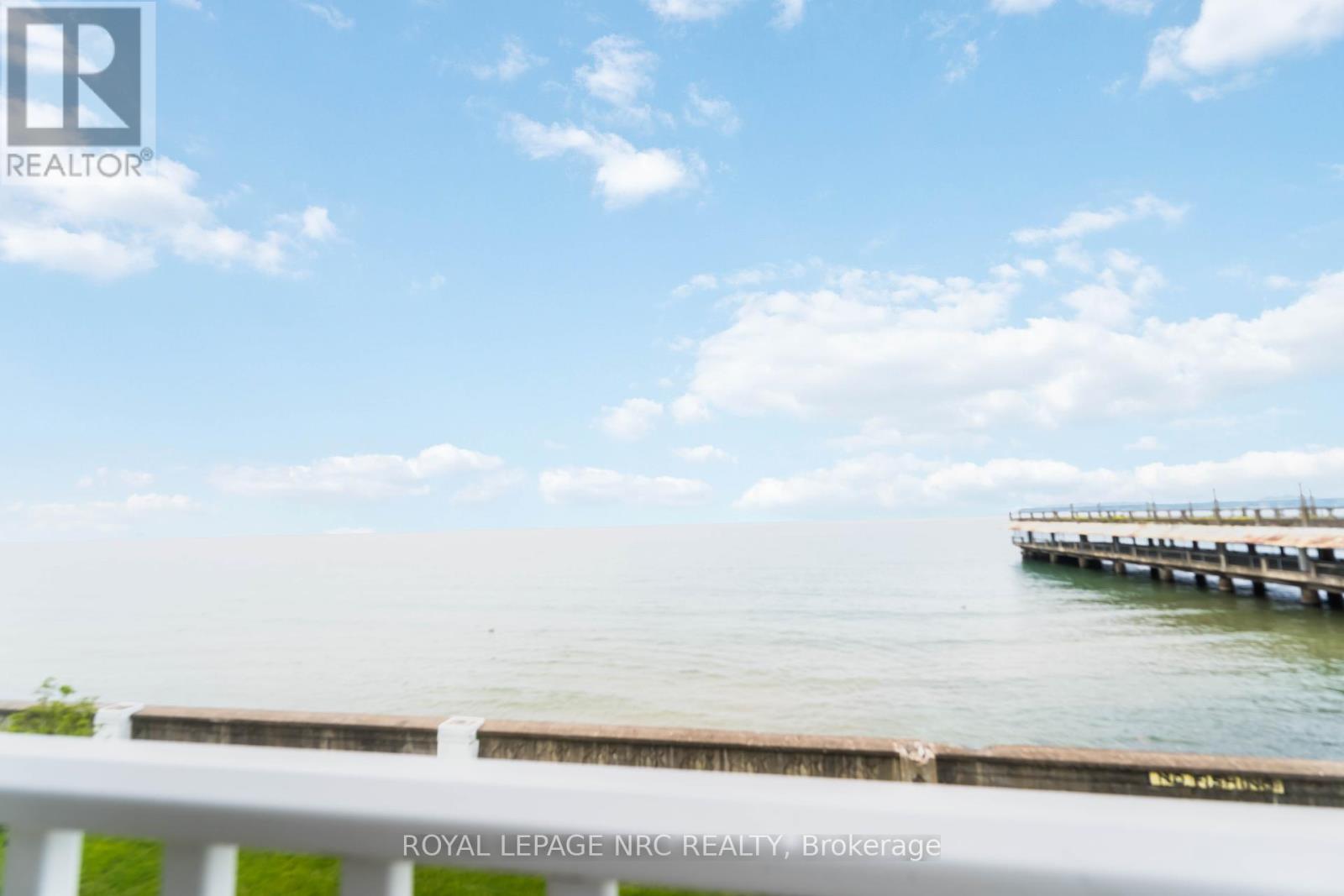 41 PROMENADE WAY - 38
