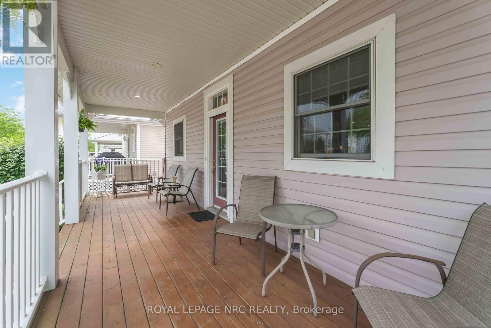 41 PROMENADE WAY - 7