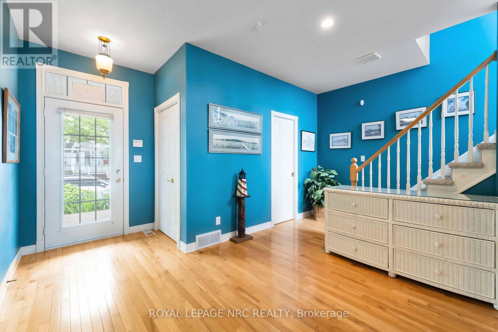 41 PROMENADE WAY - 9