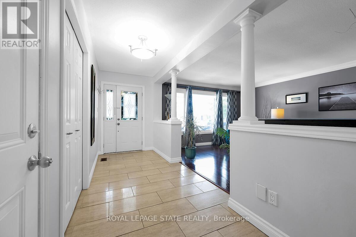 Photo 28 of 4 Bing Crescent, Hamilton ON