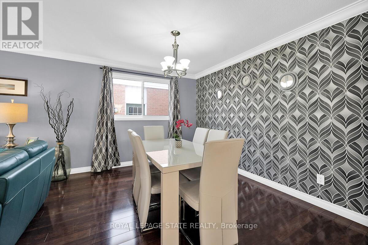Photo 39 of 4 Bing Crescent, Hamilton ON
