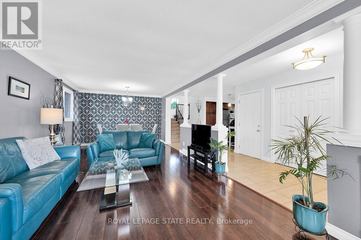 Photo 35 of 4 Bing Crescent, Hamilton ON
