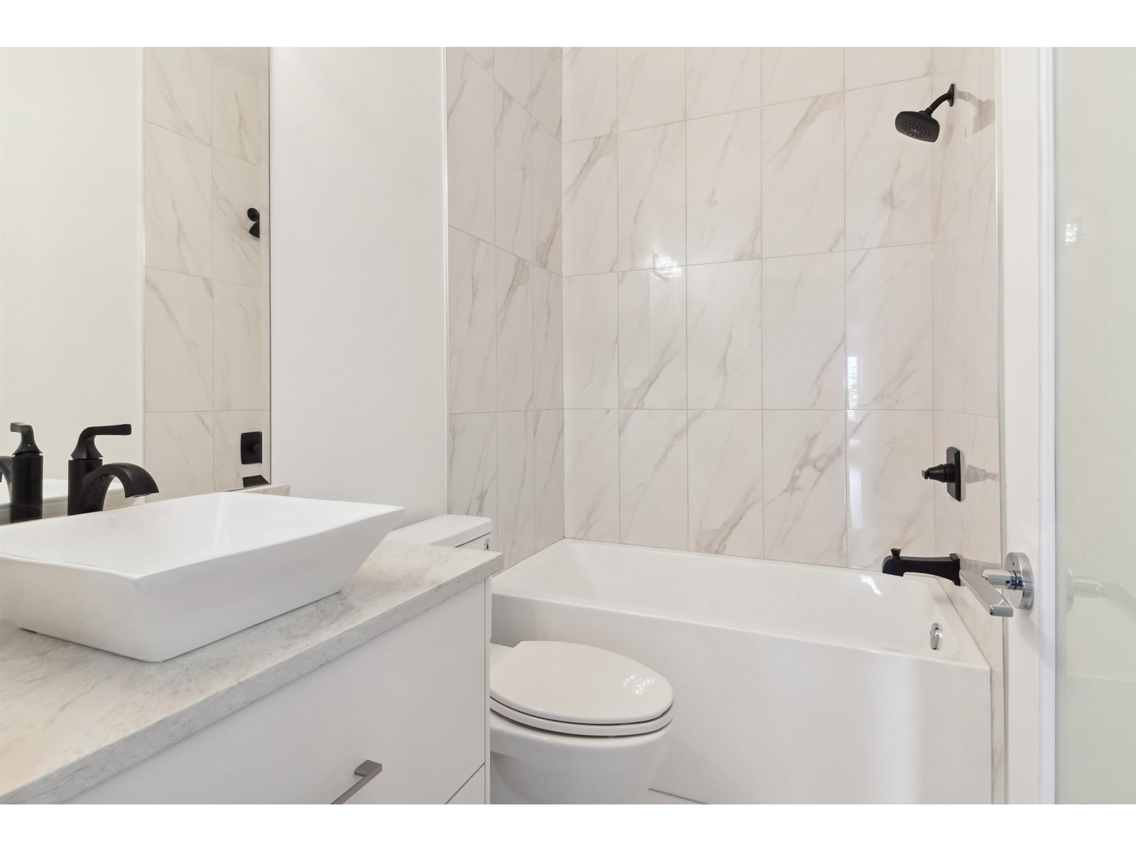 15095 ROYAL AVENUE, White Rock