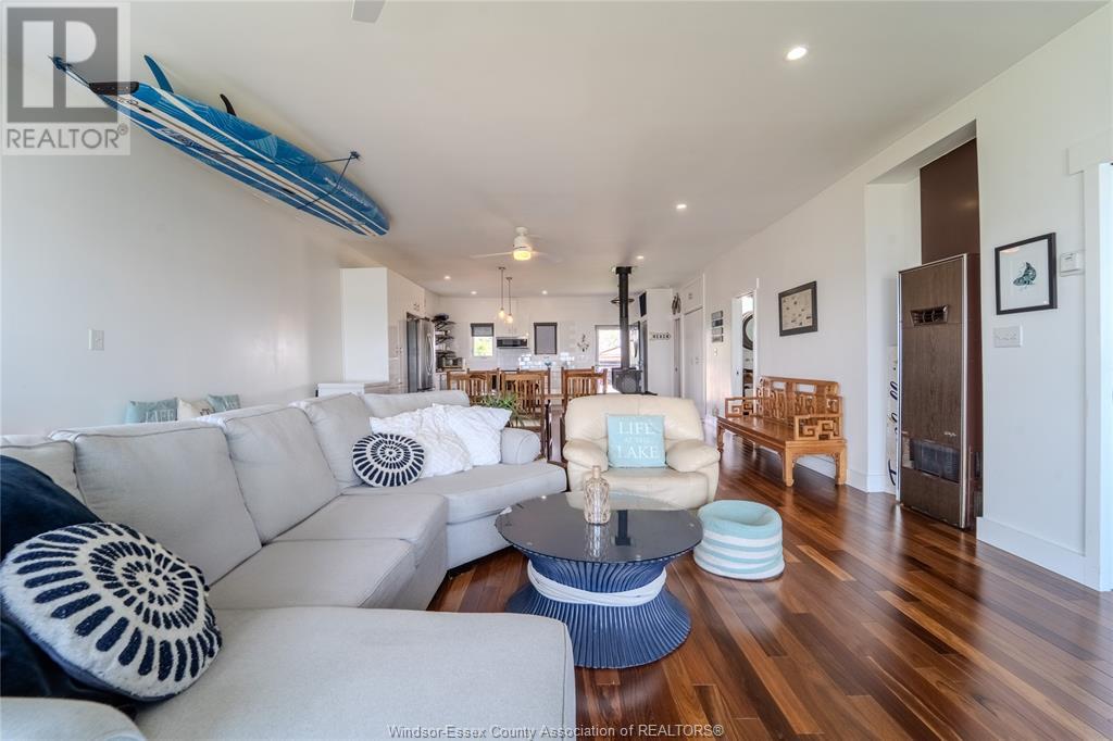 Photo 6 of 1341 Heritage, Kingsville ON
