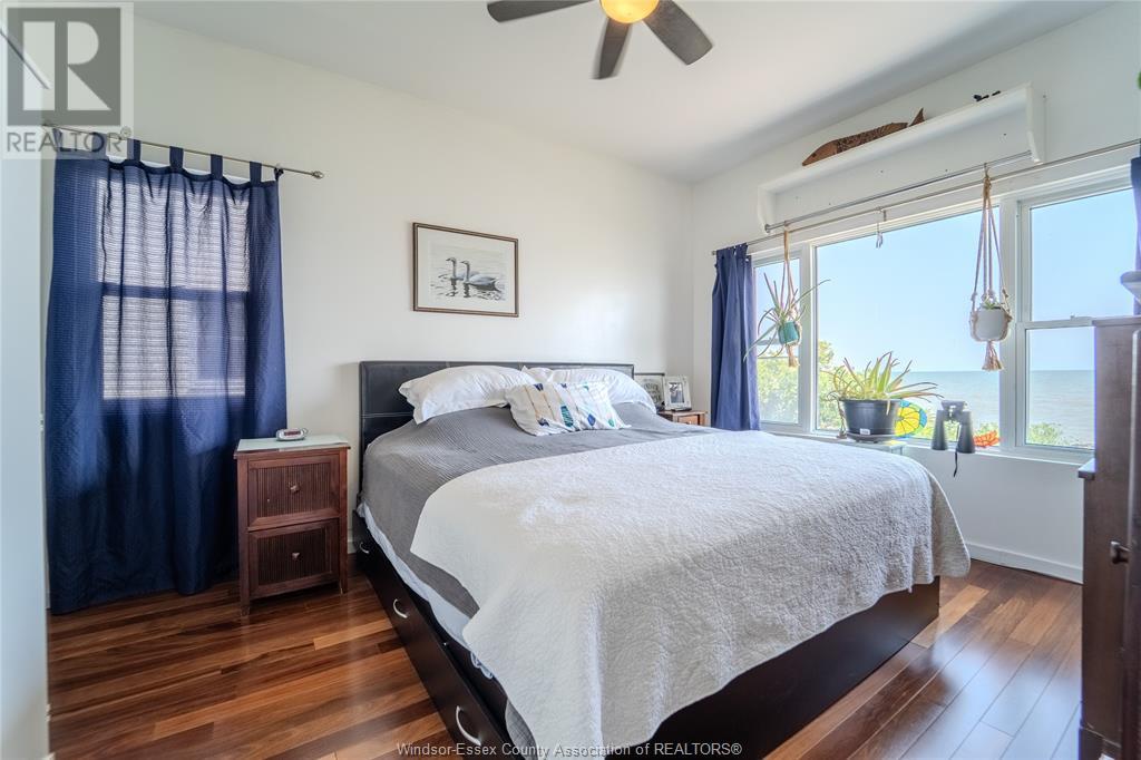 Photo 14 of 1341 Heritage, Kingsville ON