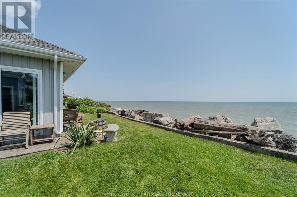 Photo 26 of 1341 Heritage, Kingsville ON