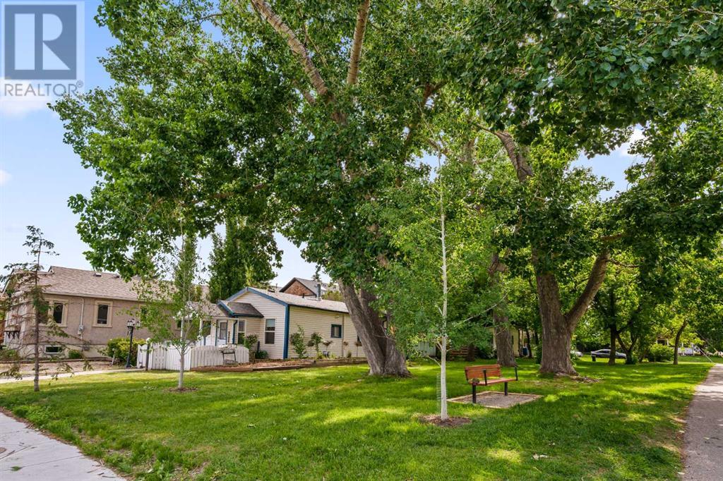 703 14A Street SE, Calgary, Alberta