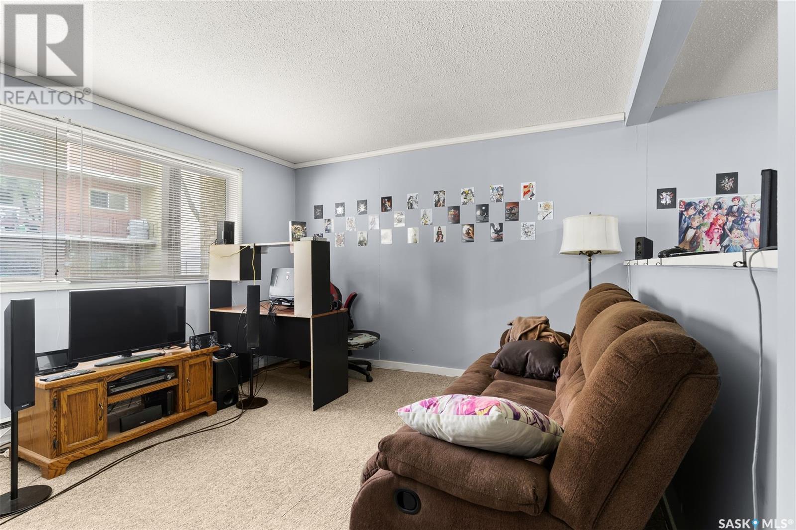 Photo 7 of 29 42 Spence Street, Regina SK