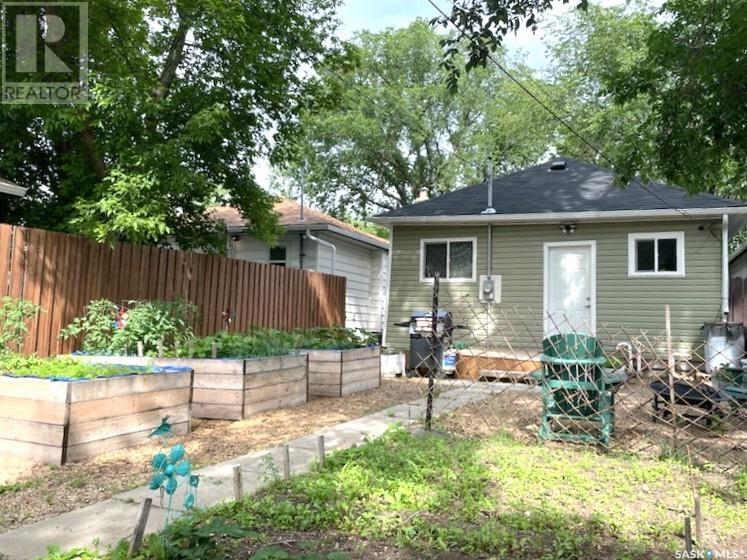 Photo 16 of 2344 Wallace Street, Regina SK
