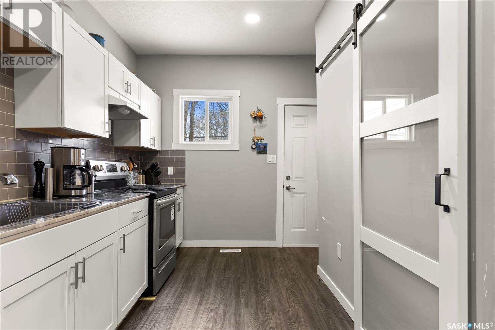 Photo 3 of 2344 Wallace Street, Regina SK