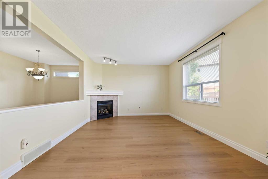 Single Family House for Sale in  Citadel Meadow Bay NW Citadel Calgary 