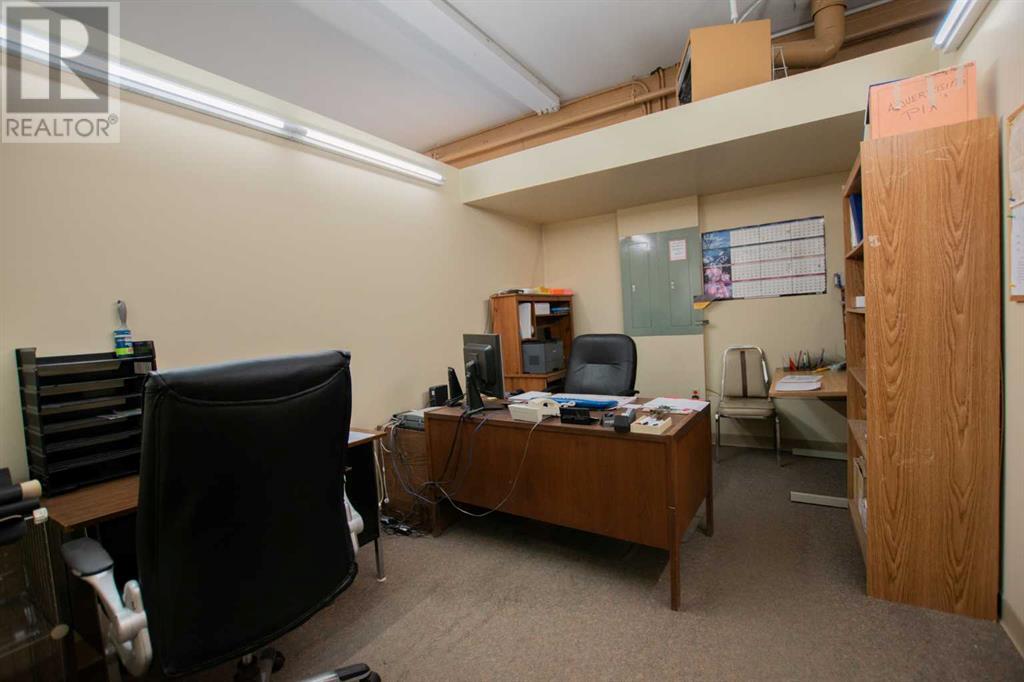 Photo 8 of 10012 100 Avenue, Grande Prairie AB