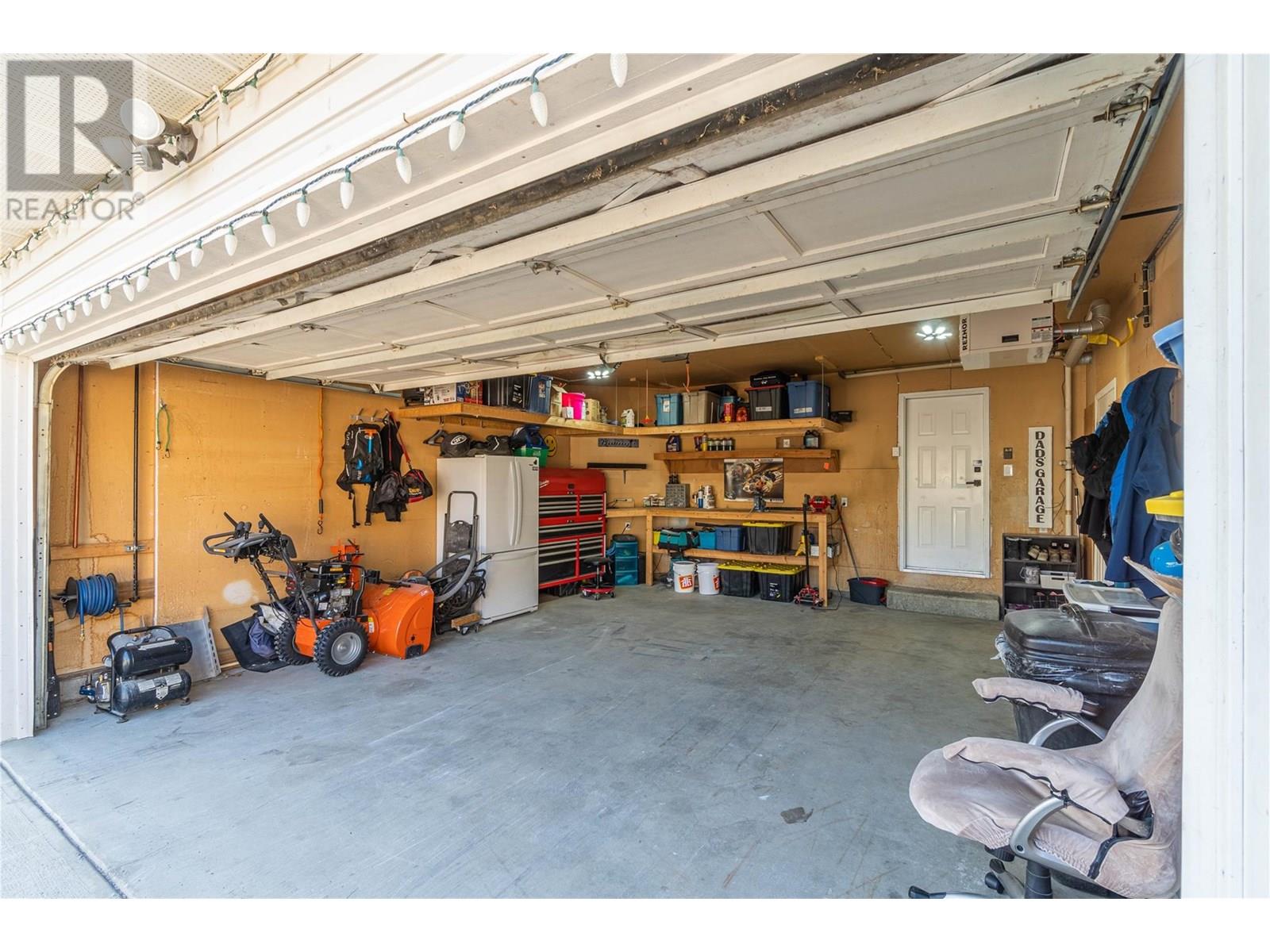 Photo 11 of 865 Alview Crescent, Kamloops BC