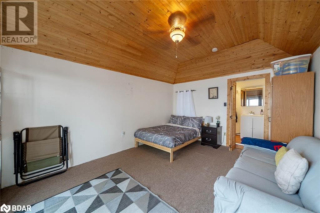Photo 4 of 1033 Harvest Moon Lane, Algonquin Highlands ON