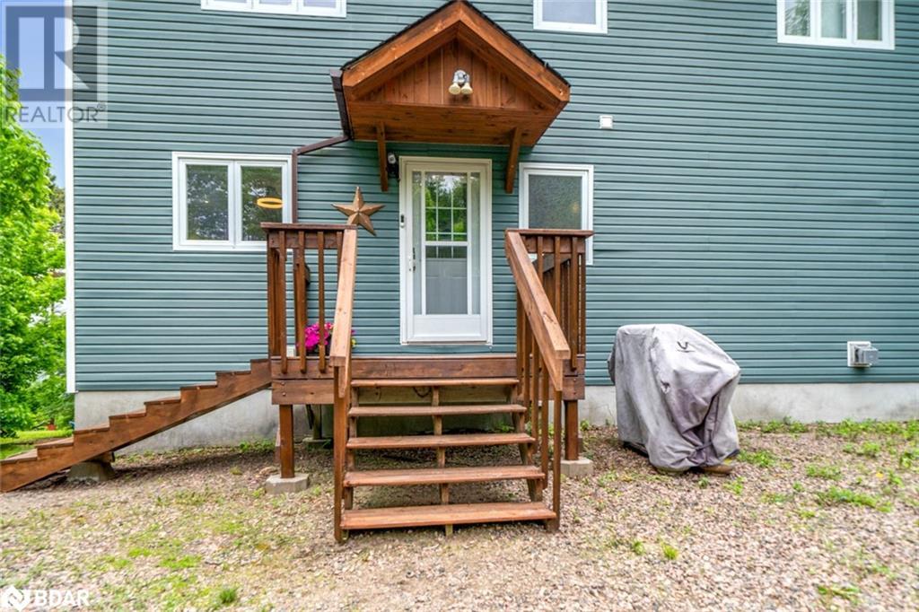 Photo 1 of 1033 Harvest Moon Lane, Algonquin Highlands ON