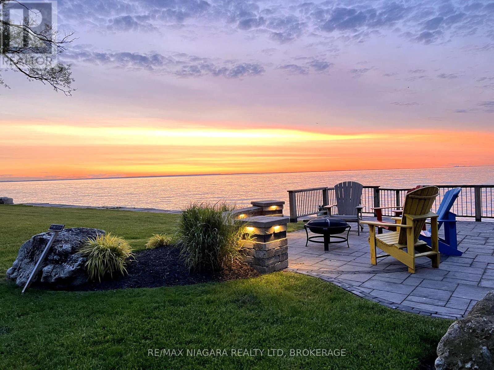Photo 5 of 4618 Sandy Cove Drive, Lincoln ON