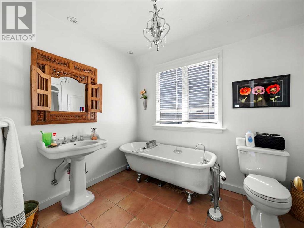 Single Family House for Sale in  A Street SW Bankview Calgary 