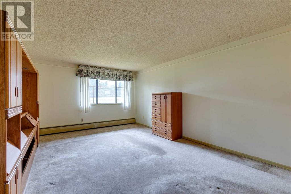 Single Family House for Sale in   Oakfield Drive SW Oakridge Calgary 