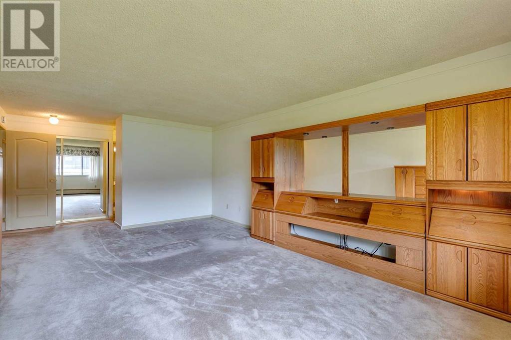 Single Family House for Sale in   Oakfield Drive SW Oakridge Calgary 
