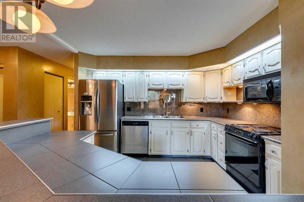 Single Family House for Sale in   Oakfield Drive SW Oakridge Calgary 