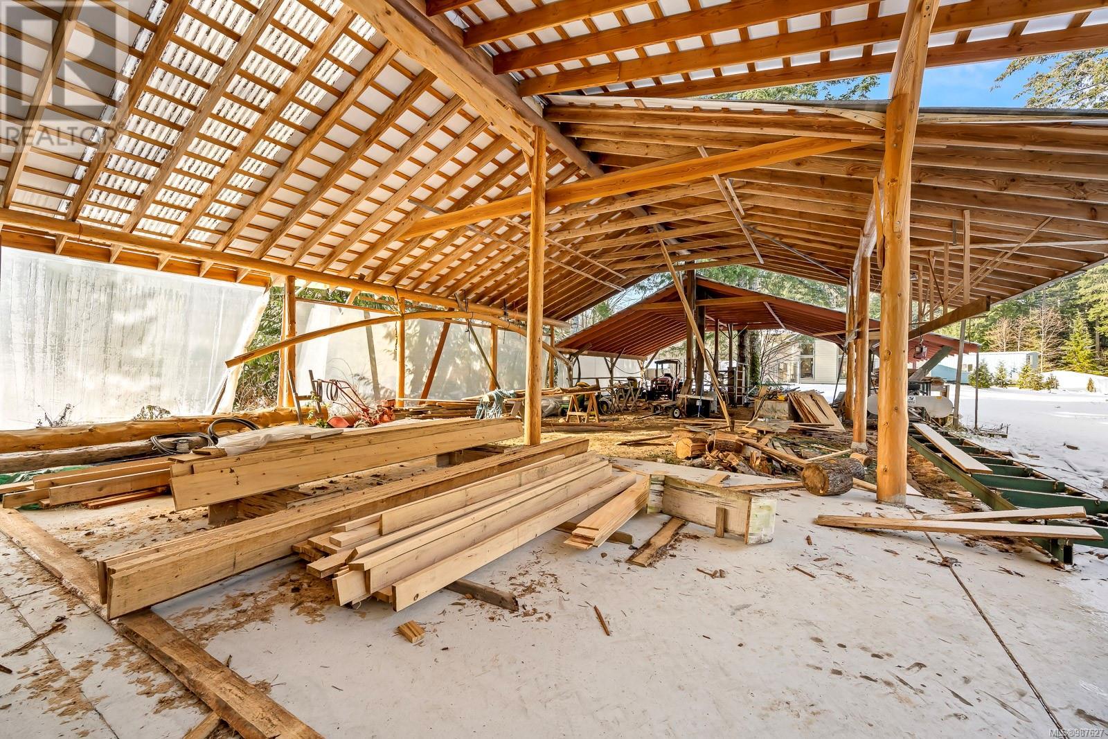 2156 Coleman Rd, Courtenay real estate listing 987627
