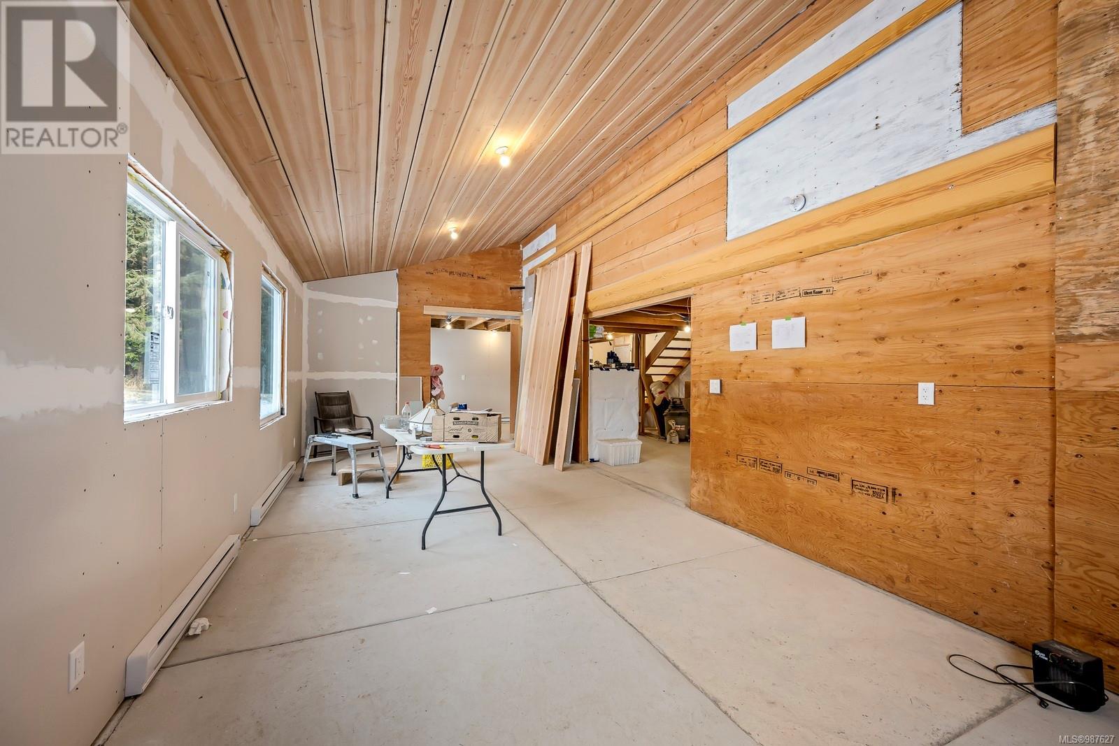 2156 Coleman Rd, Courtenay real estate listing 987627