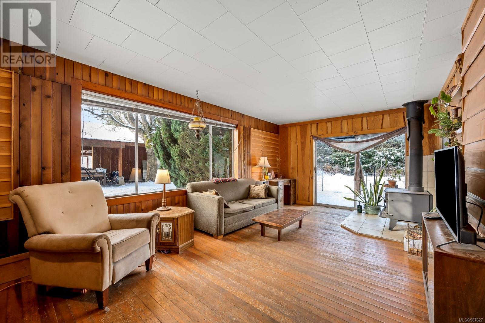 2156 Coleman Rd, Courtenay real estate listing 987627