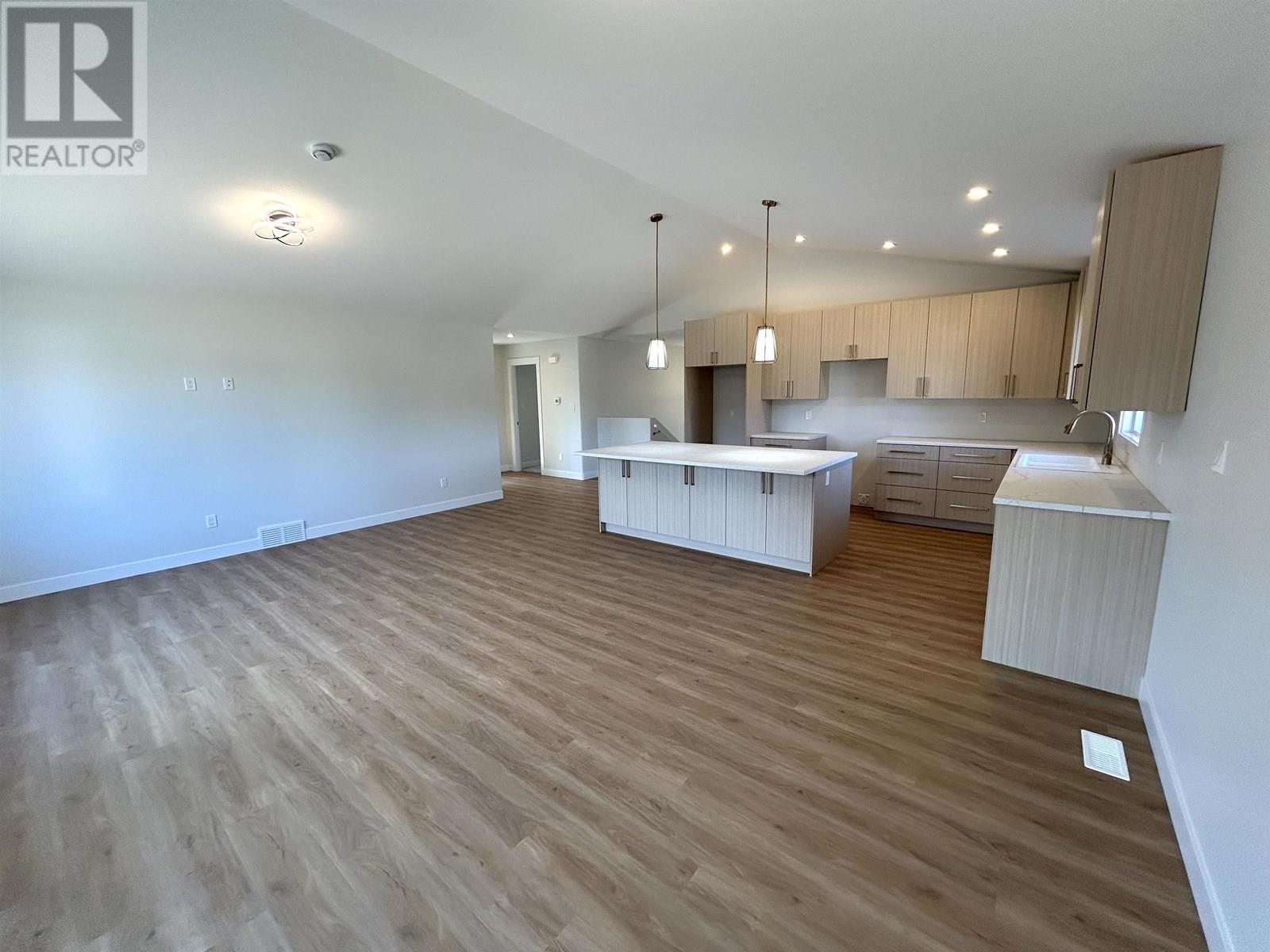 Photo 11 of 5223 Breanna Avenue, Prince George BC