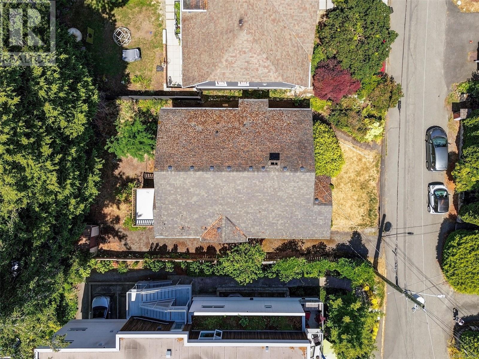 1530 CLIVE DR - Image 31